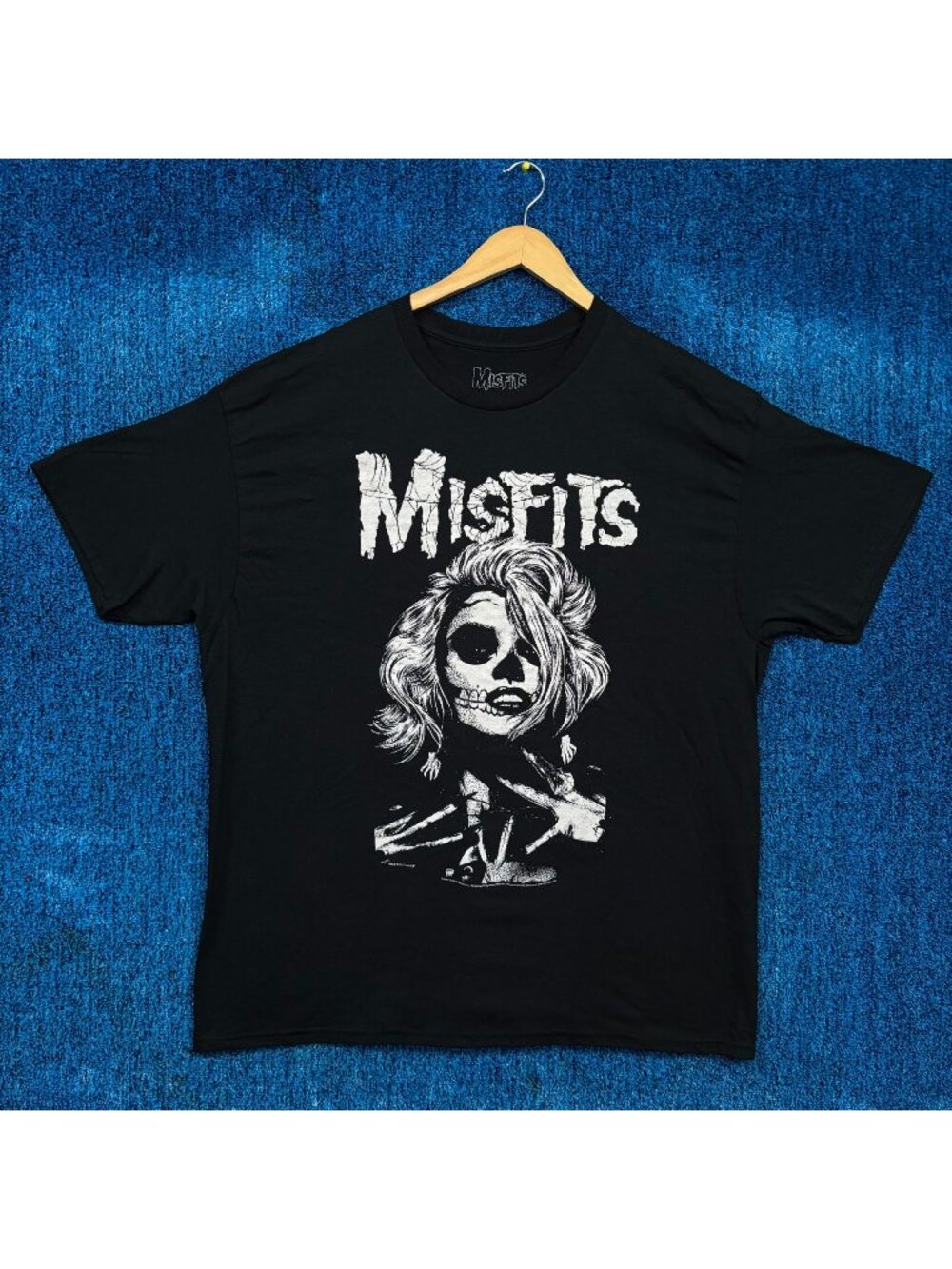 The Misfits Zombie Girl Punk Rock Band Graphic T-Shirt Size XL